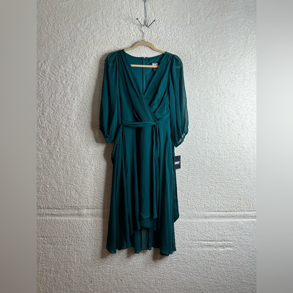 NWT DKNY Womens Emerald Green Chiffon Tie Waist 3/4 Sleeve Dress Size 10